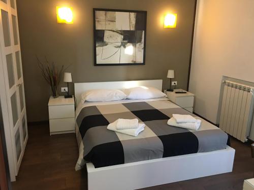 Almi Rooms, Rom