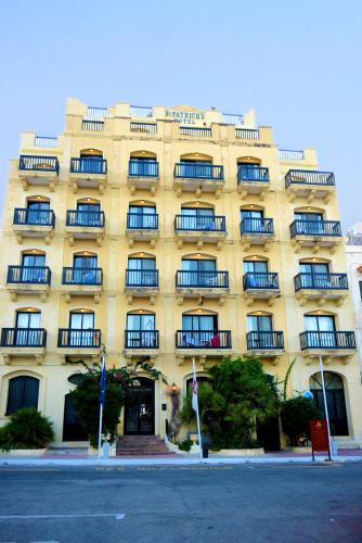 St. Patrick's Hotel - image 8