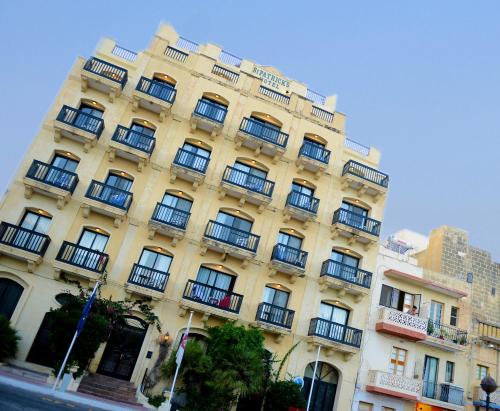 St. Patrick's Hotel - image 13