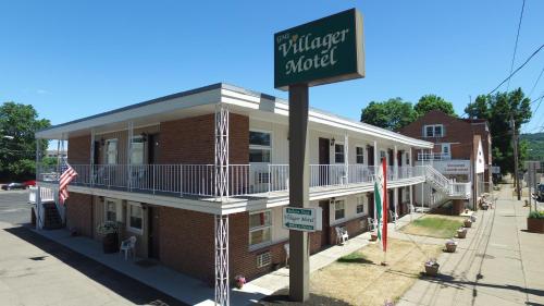 Villager Motel & Glen Manor Estate