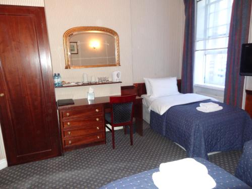 Regency House Hotel - image 5