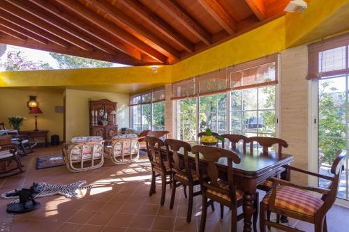 Mandol, Inca (photo 4)