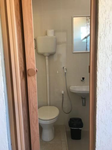 Studio Apartment image 6