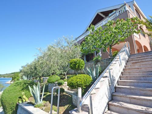  Apartment Ika.2 in Anić