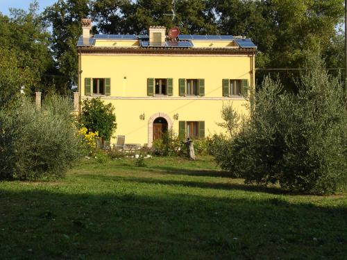  Il Melograno B&B, Pension in Massignano