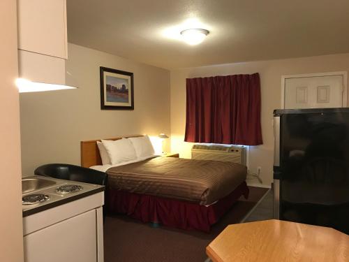 1 queen bed