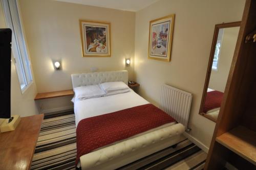 The Roundabout Hotel in Fareham