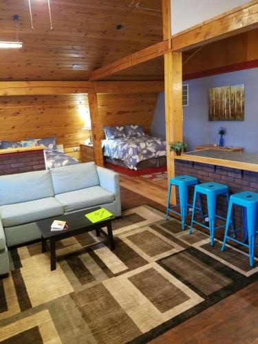 Mooseberry Cabin