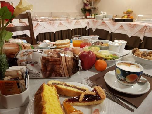 อาหารและเครื่องดื่ม, โรงแรมโรซา (Hotel Rosa) in ซานมาริโน