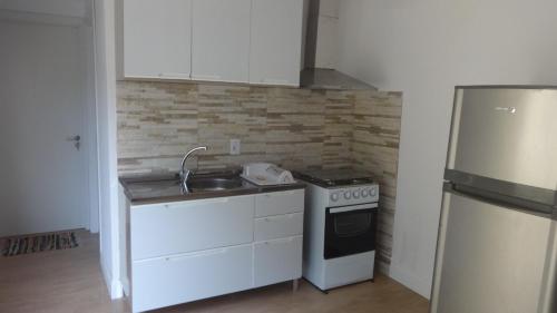 Konyha, Casa Ocean Park - Brothers near Capitán de Corbeta Carlos A. Curbelo nemzetközi repülőtér