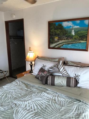 Deluxe Queen Room room in Hale Maluhia Country Inn