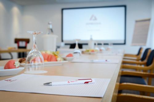 AMEDIA Hotel Dresden Elbpromenade - main image