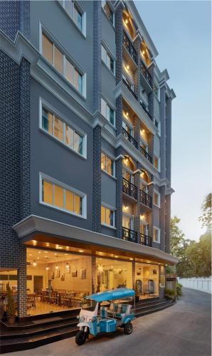 Bangkok River Loka Hotel, Bangkok