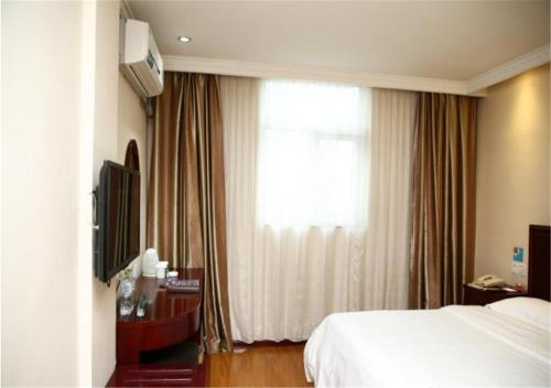 GreenTree Inn ShanDong JiNing ZouCheng ChangPingShan Road ChangPing Garden Express Hotel