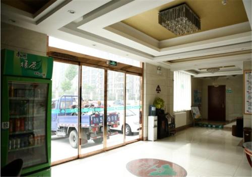 GreenTree Inn ShanDong JiNing ZouCheng ChangPingShan Road ChangPing Garden Express Hotel