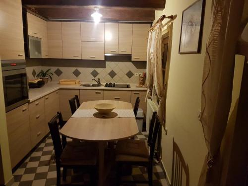 Kuca Za Odmor Barbara in 下斯圖比察