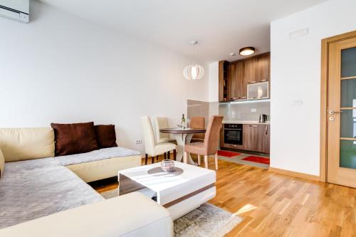 Piano Apartments Delta City - image 12