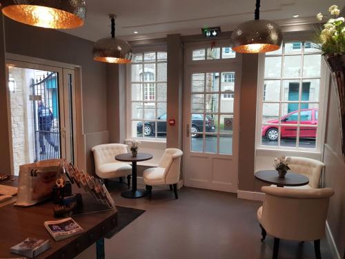 قاعة للمآدب, Hotel Le Saint Patrice in Bayeux City Center