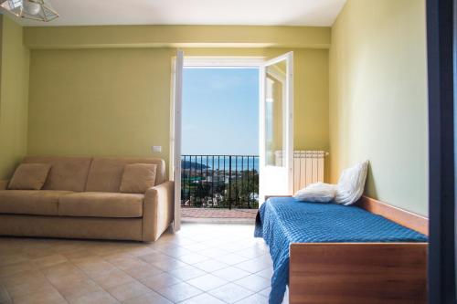 Superior Apartment with Sea View image 5
