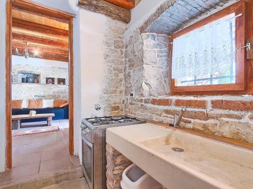  Holiday Home Ava in Barat