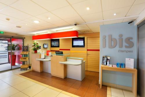 Лоби, ibis Etampes in Етамп