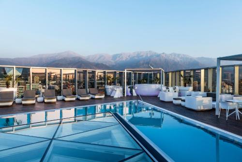 128454261 Icon Hotel