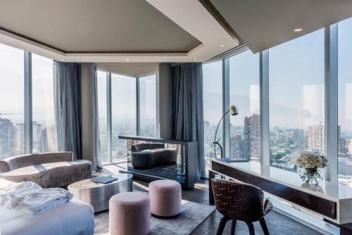 128454662 Icon Hotel