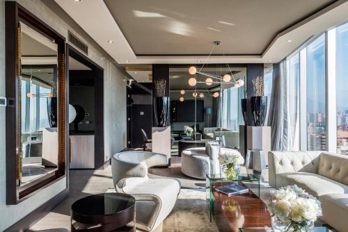 128454694 Icon Hotel