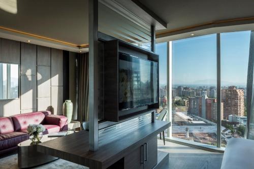 128454781 Icon Hotel