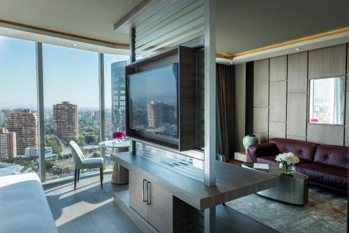 128454789 Icon Hotel