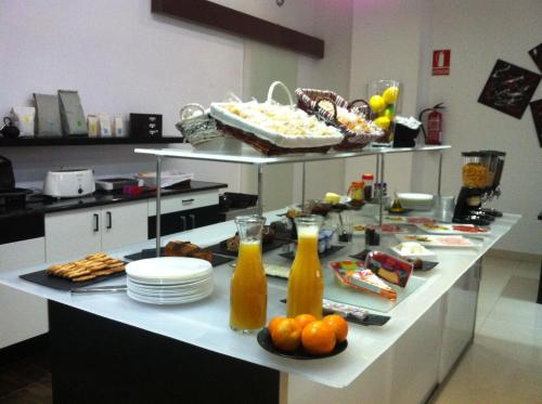 Nap Hotel Oviedo - image 4