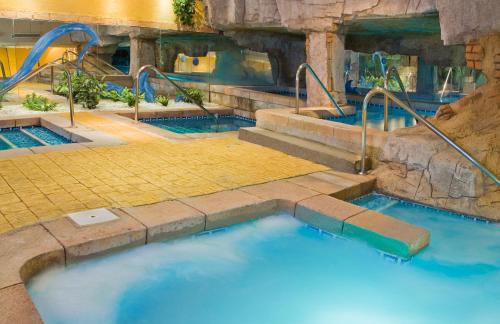 Senator Cádiz Spa Hotel - image 2