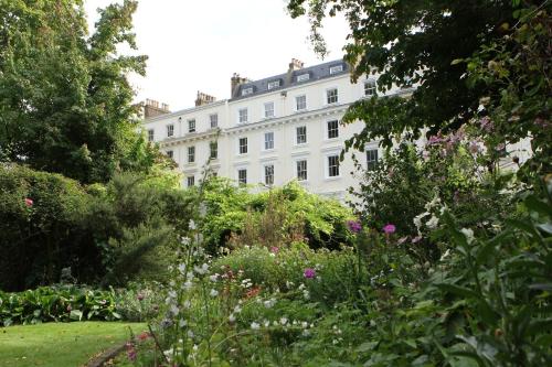 Eccleston Square Hotel