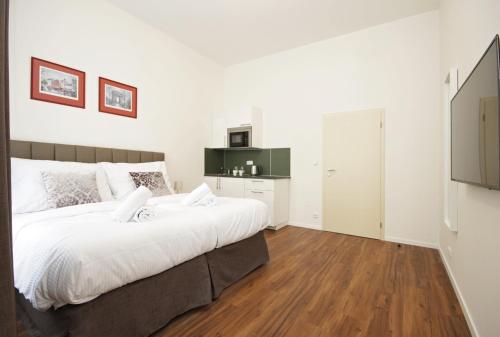 Elizabeth Suites - image 3