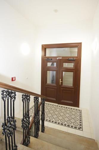 Elizabeth Suites - image 4