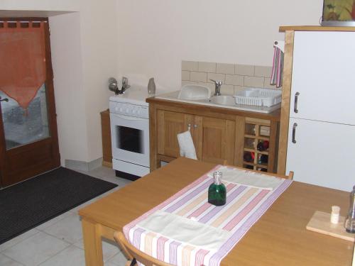 Chez Helen in Benevent-l'Abbaye