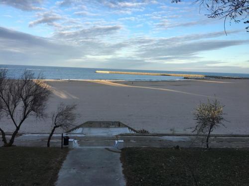 Apartment - Ground Floor room in Seafront Faleza Nord