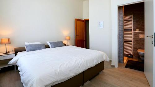 B&B Handelshof Room Type - Deluxe Double Room with Shower