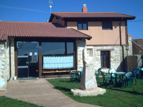 Accommodation in Modúbar de San Cibrián