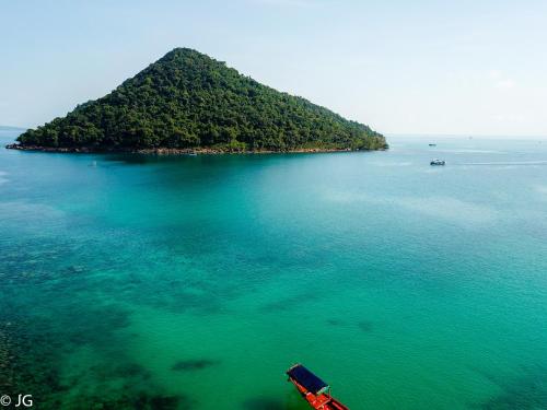 Easy Tiger - M'Pai Bay Beach, Koh Rong Sanloem, Koh Rong Sanloem (fotografie 9)