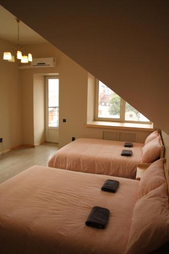 Superstar Guesthouse - image 6