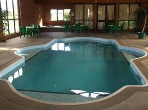 Elsinor Motor Lodge - 수영장