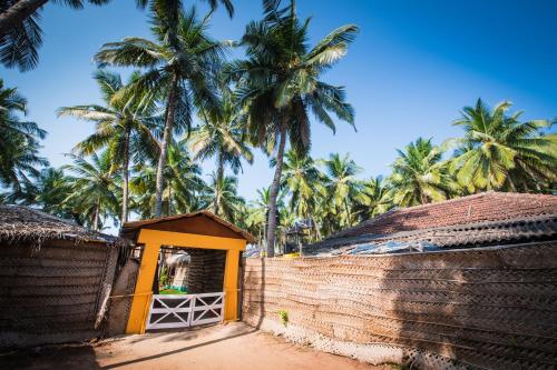 Om Sai Beach Huts