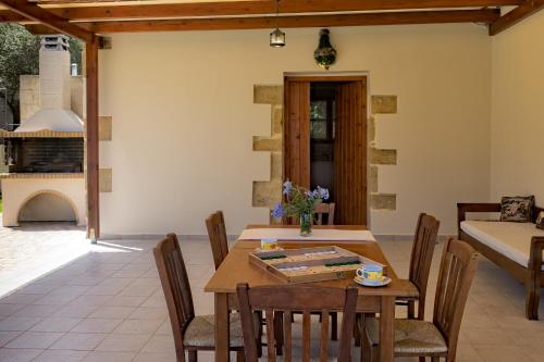 Balcony/terrace, Villa Leonton with a private pool in Mithimna