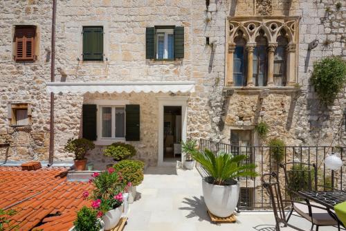  Hektorovic house in 21450 Hvar