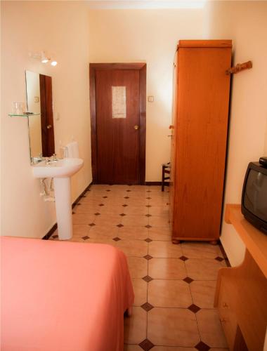 ทัศนียภาพ, Hostal Paris in ลาลิเนียเดลาคอนเซพเซียน