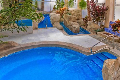 Playasol Aquapark & Spa Hotel - image 2