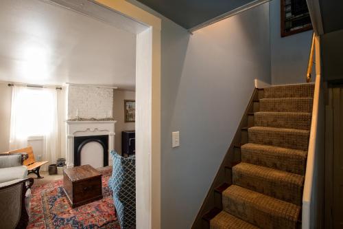 BlueThistle B & B - image 9