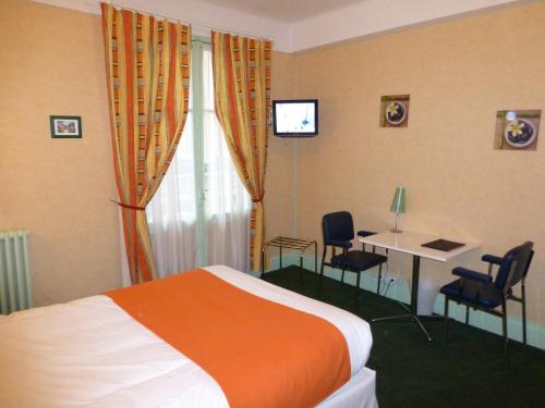 Trianon Room Type - Triple Room