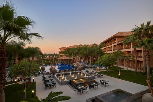 都喜天闕開羅湖景酒店 Dusit Thani LakeView Cairo